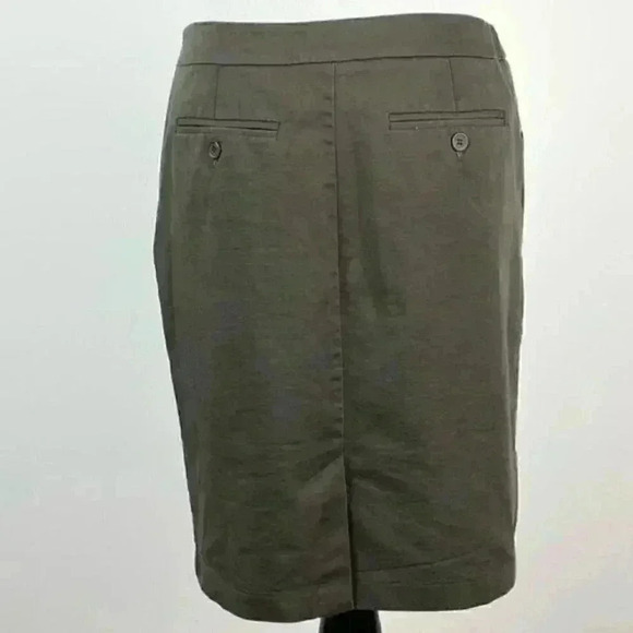 New York and Co. stretch skirt size 6 taupe pencil - Picture 5 of 9
